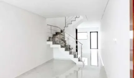 Vendo Sobrado Novo no Jardim Avelino