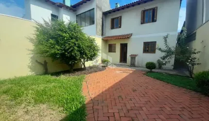 Casa em condominio com 3 dormitórios e 3 vagas no Centro em  Canoas