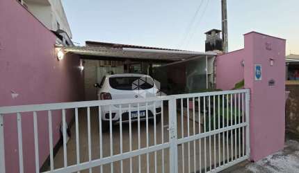 Casa com 2 quartos/dormitórios no bairro Bela Vista, em Palhoça- SC
