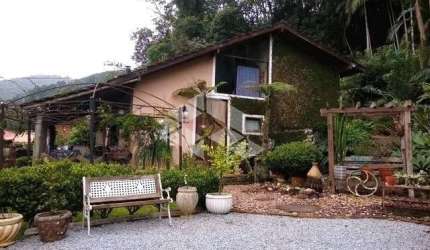 Casa 2 dormitórios em Águas Mornas - SC