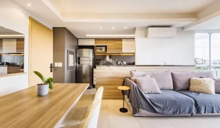 Apartamento com vista privilegiada, 2 dormitórios (1 suíte) e 2 vagas