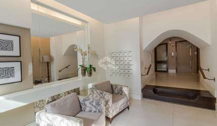 Apartamento de 3 Dormitórios, à venda no Moinhos de Vento em Porto Alegre/RS
