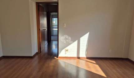 Apartamento 2 dormitórios, com  vaga e 80 m2  no Menino Deus