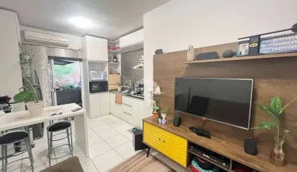 Casa geminada 02 dormitórios, condomínio fechado - Bairro Pedreira