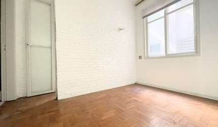 Apartamento JK à venda no Centro próximo à Santa Casa