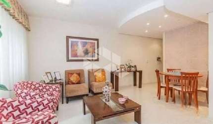 3 dormitórios suite, 1 garagem patio Modernizado 102 m2 area priv 1 quadra Praia de Belas e Tribunais