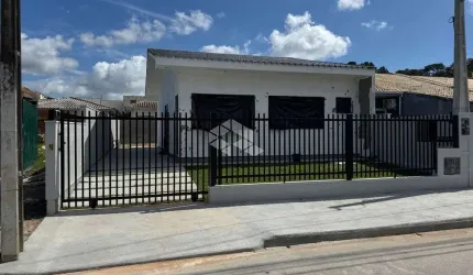 Casa com 3 quartos/dormitórios no Lisboa III, bairro Forquilhas, em São José- SC