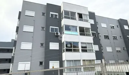 Apartamento semi mobiliado com móveis sob medida em MDF na cozinha, sala e nos 2 dormitórios