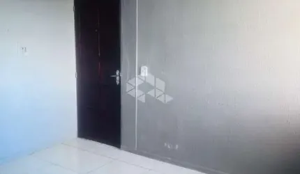 Apartamento com 2 dormitórios, desocupado. Pronto para morar