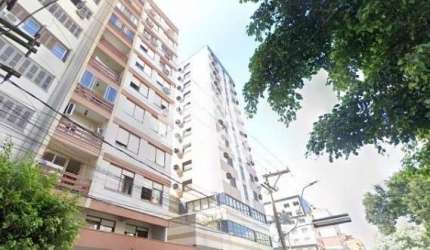 Apartamento com 2 quartos na Rua Lima e Silva em Porto Alegre.