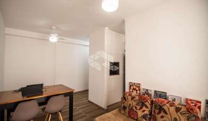 Lindo apartamento de 2 dormitórios com closet no Humaitá, Porto Alegre.