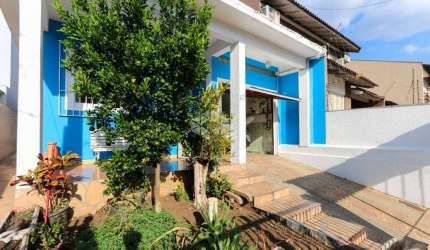 Casa 2 dormitórios, bairro São José, Canoas - 77m² privativos, semimobiliada, com placas solares, 2 vagas de garagem | Aceita financiamento e FGTS