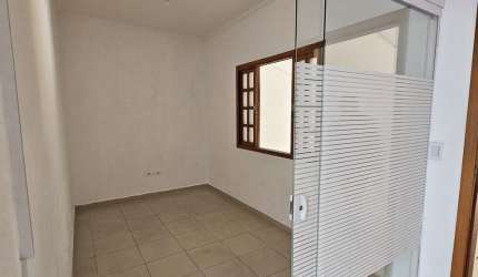 Ponto comercial com 95m² para locação em Mogi das Cruzes