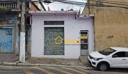 CASA COM 4 MORADIAS E UM SALAO