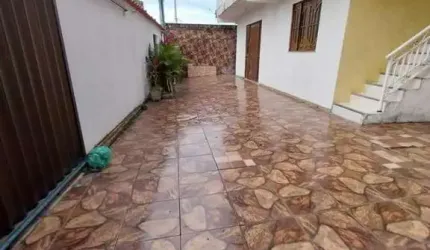 Casa para Venda em Salvador, Pernambués, 7 dormitórios, 2 suítes, 4 banheiros, 4 vagas