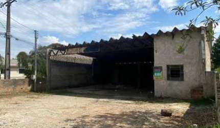 Barracão/Galpão para alugar, 380.00 m2 por R$2500.00  - Centro - Colombo/PR