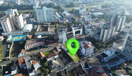 Oportunidade: Casa no Centro de Tubarão