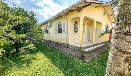 Casa à venda, 3 quartos, 1 suíte, 1 vaga, Oficinas - Tubarão/SC