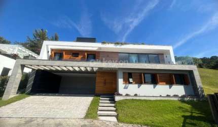 Casa à venda, 4 quartos, 2 suítes, 2 vagas, Morrinhos - Garopaba/SC