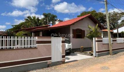 Casa para aluguel, 3 quartos, São João (Margem Esquerda) - Tubarão/SC