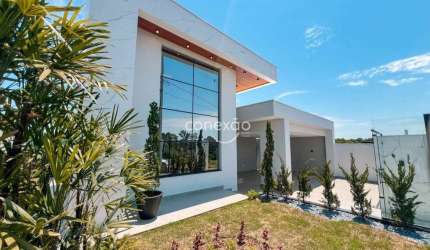 Casa com piscina à venda com 3 quartos, sendo 1 suité com closet, Tocantins - Toledo. Próximo ao lago novo