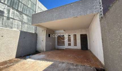 Casa à venda com 02 quartos + 01 suíte com piscina, Jardim Gisela - Toledo