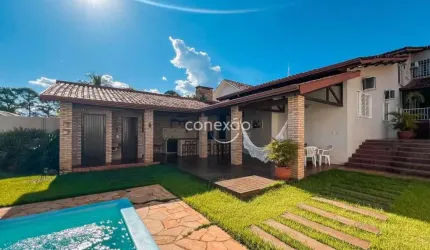 Casa com piscina e ampla sobra de terreno à venda, CENTRO, TOLEDO/PR