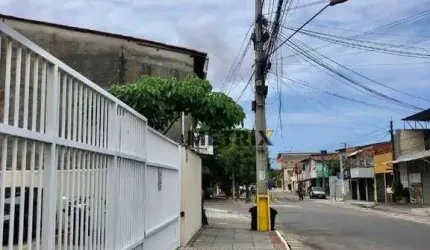 Apartamento com 2 dormitórios à venda, 54 m² por R$ 250.000,00 - Serrinha - Fortaleza/CE