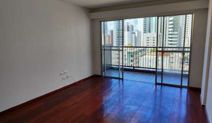 Apartamento amplo em Setúbal