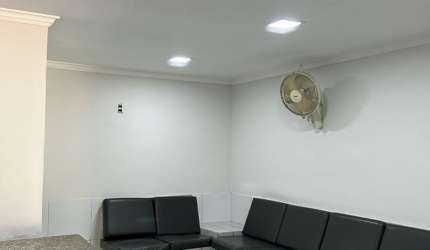 Casa / Ponto comercial - Oportunidade! Pronta para Clínicas
