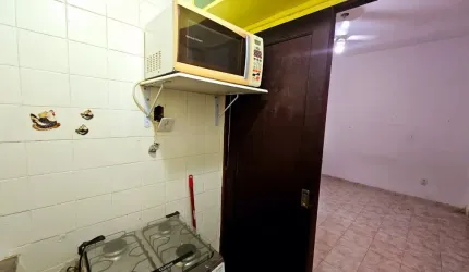 Ótimo Studio na melhor local da Avenida Gomes Freires,piso frio banheiro Social azulejo teto e Cozinha planejada., fogão e Microondas