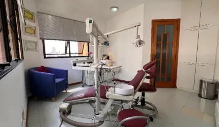 Sala Comercial no Batel com Vaga de Garagem Consultório Odontológico