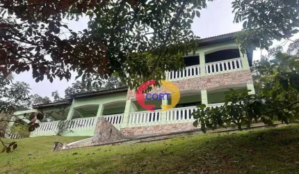 Casa com linda vista e ótima localização em condomínio Arujá Hills I e II !!!