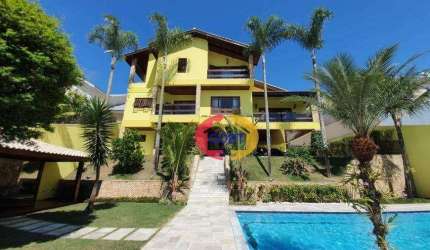 Casa de alto padrão com muita área verde à venda e locação no Arujá 5!!!