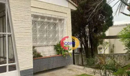 CASA À VENDA NO CONDOMÍNIO ARUJAZINHO I II e III.