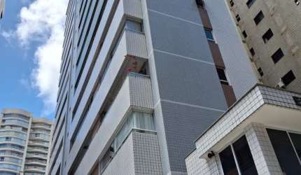 Vendo Ap 91m projetado e reformado a 200m da Avenida Beira Mar
