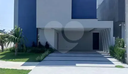 Condomínio com 3 quartos à venda em Buru - SP