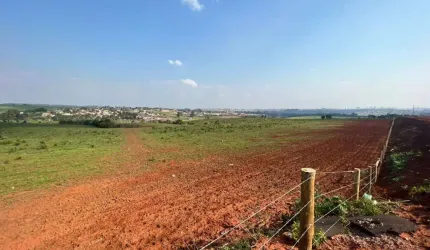 Área à venda em Neves