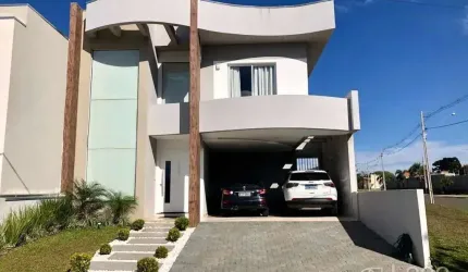 Casa em condomínio Uvaranas