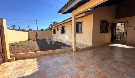 Ótima casa no Estrela contendo 3 quartos.