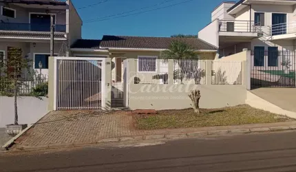 Casa para à venda, no Bairro Jardim Carvalho, PONTA GROSSA - PR