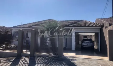 Casa a venda com 2 suítes e amplo terreno em Uvaranas, Ponta Grossa- PR