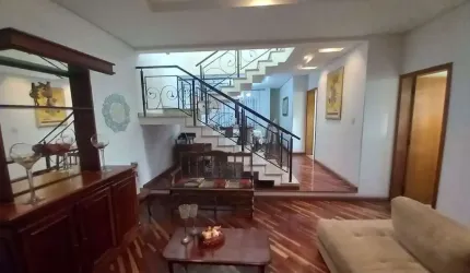 Sobrado com 3 dormitórios à venda, 290 m² por R$ 930.000,00 - Jardim Pilar - Mauá/SP