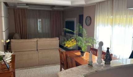 Sobrado com 3 dormitórios à venda, 343 m² por R$ 735.000,00 - Parque São Vicente - Mauá/SP