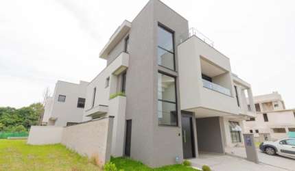 SOBRADO ALTO PADRÃO NO CONDOMINIO VIVENDAS DO PARQUE