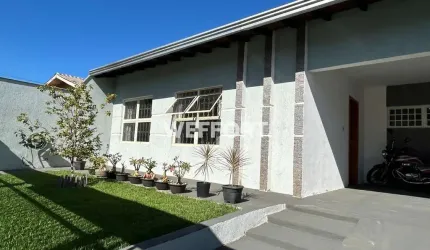 Casa com 3 quartos à venda na Agostinho Feijó Sanches, 326, Santa Mônica, Londrina por R$ 595.000