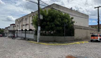 Apartamento com 3 quartos à venda na Raul Henriques de Sa, 1, Tambiá, João Pessoa por R$ 180.000