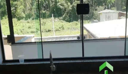 Casa com 2 Quartos, Churrasqueira, Fogão a Lenha no Centro de Ipiabas