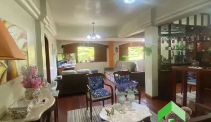 Apartamento DUPLO a venda em Barra do Piraí com 04 Quartos sendo uma Suíte no centro