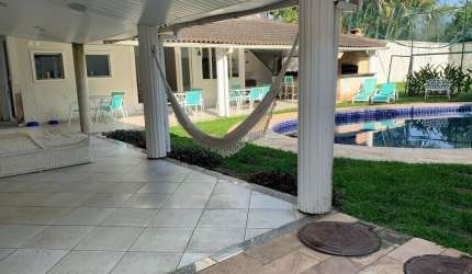 Casa Triplex com Campo de futebol, Home Theather e Discoteca